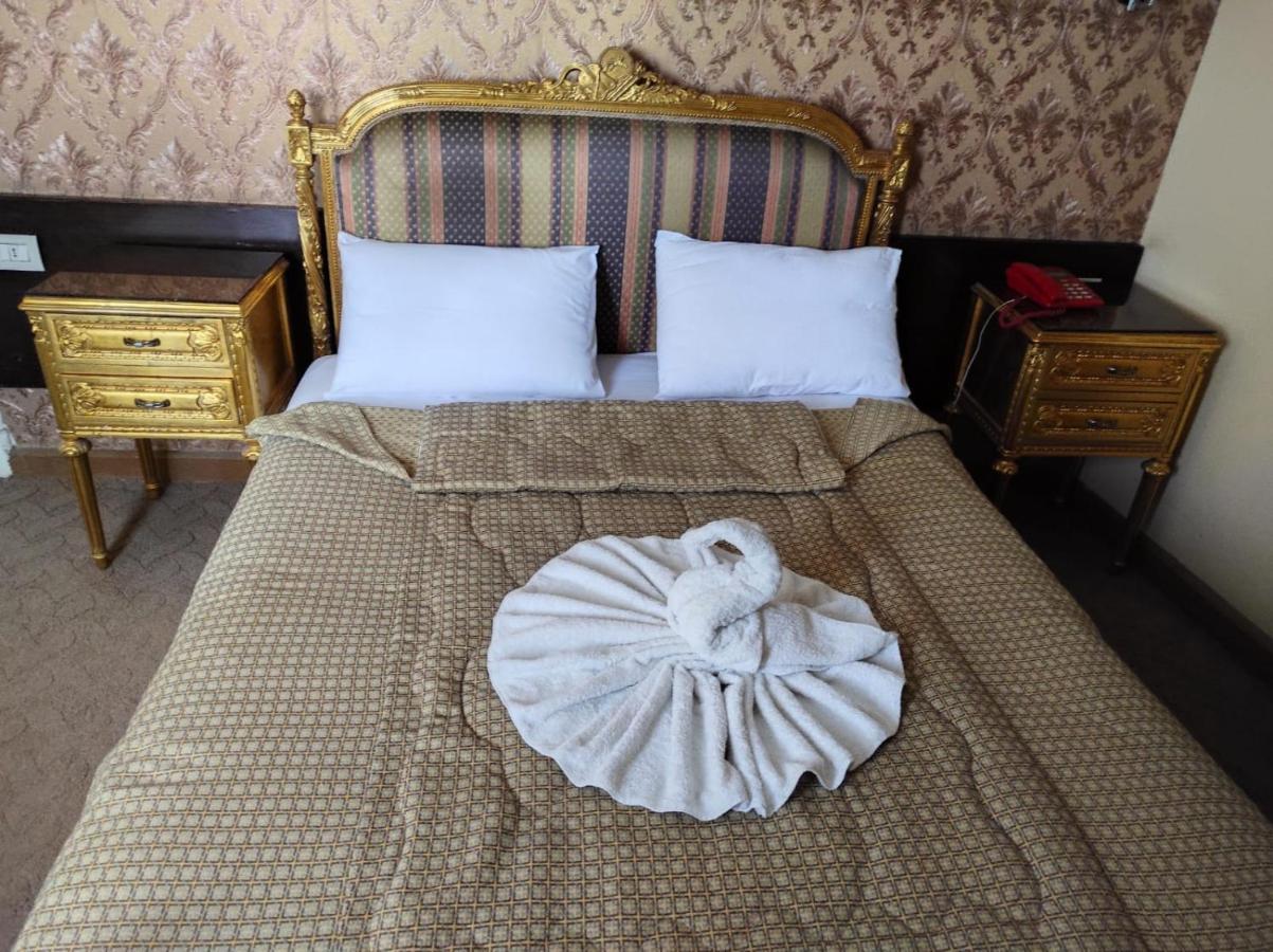 St.George Hotel Giza Bagian luar foto